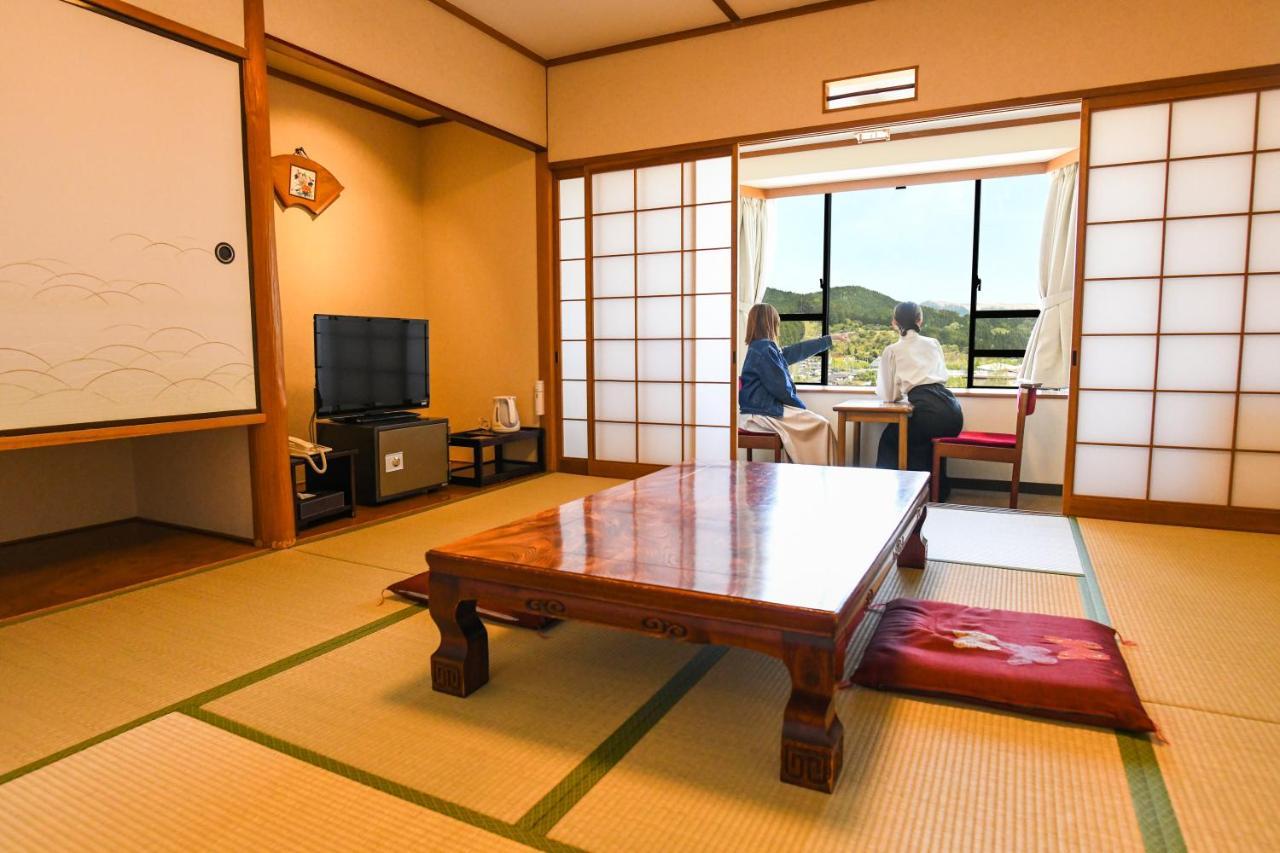 Aso Hotel Luaran gambar