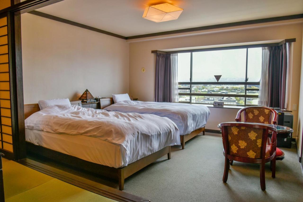 Aso Hotel Luaran gambar