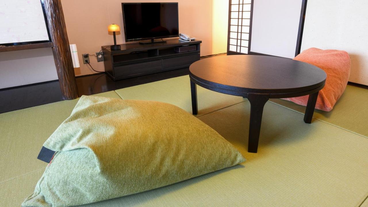 Aso Hotel Luaran gambar