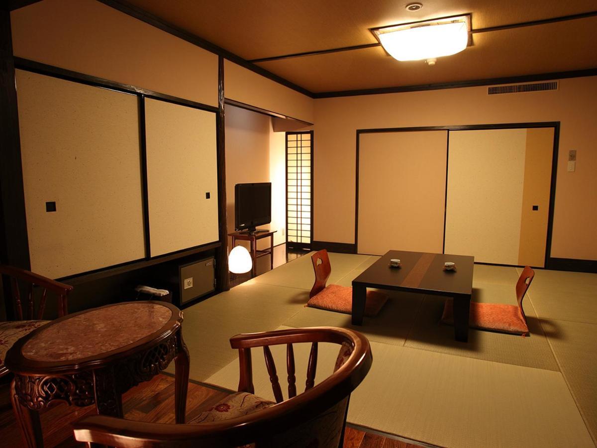 Aso Hotel Luaran gambar